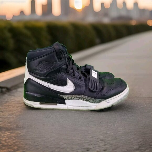 Nike Other - ✅Nike Air Jordan Legacy 312 High Black/White AV3922-001 Mens10 Basketball Shoes